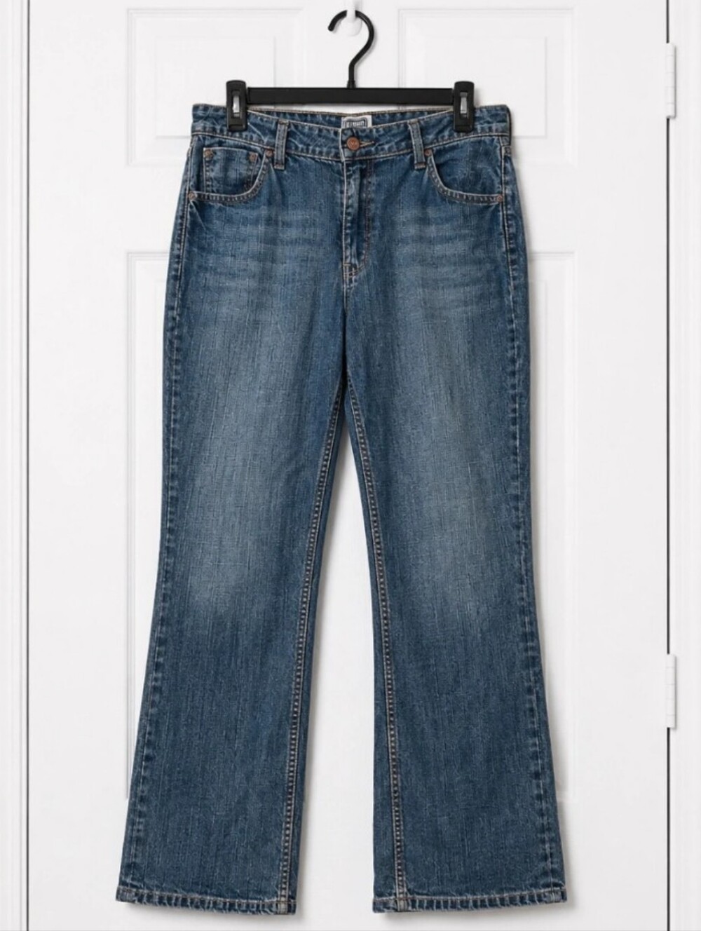 Signature Levi Strauss Women’s Mid Rise Bootcut Jeans Size 12 Short Medium Wash